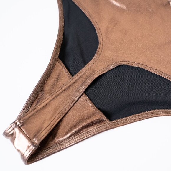 🚨 Aritzia Little Moon Bodysuit Metallic Copper Luna Halter Tie Strap - Picture 10 of 13